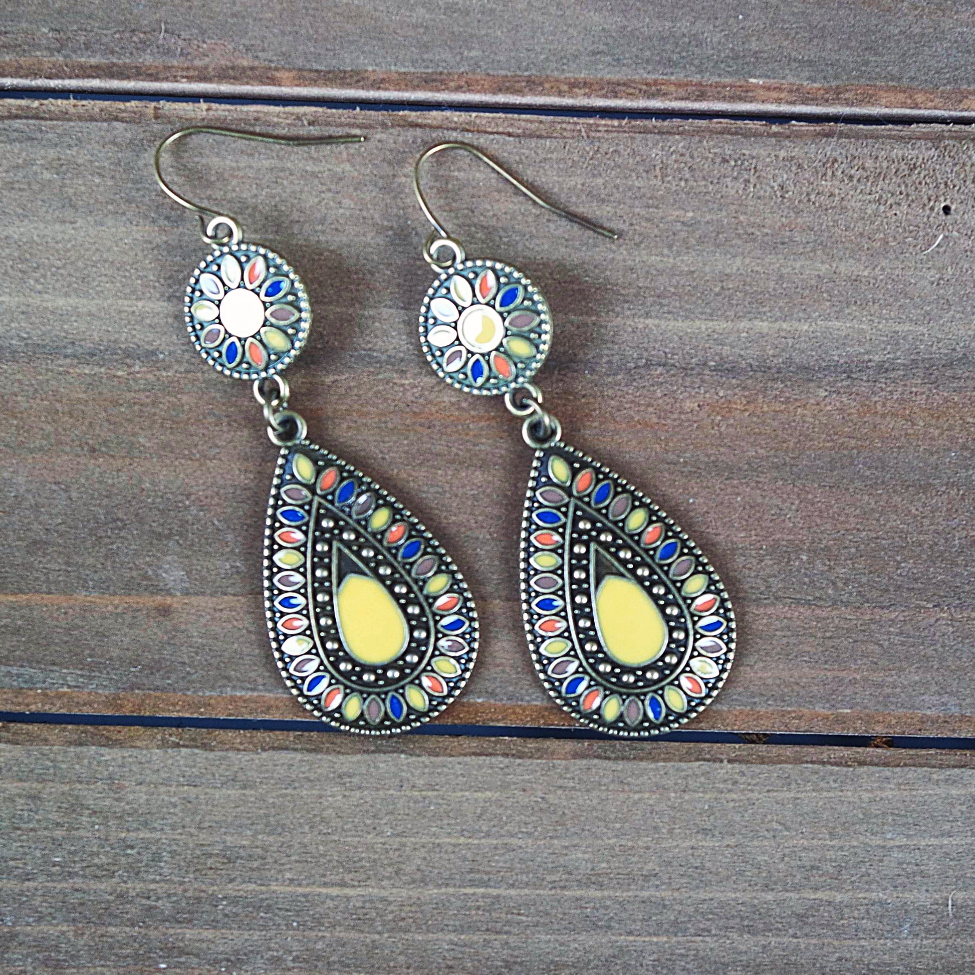 Western Cowgirl style drop earrings with native design